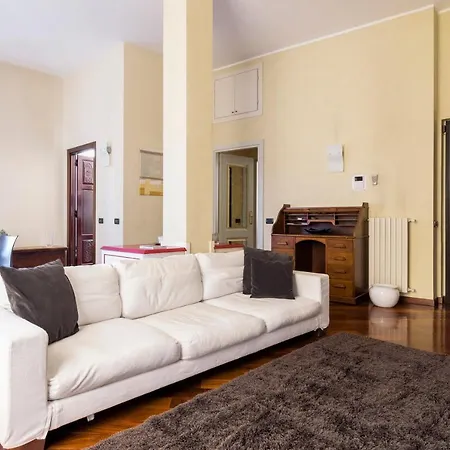 Rossi By Holiday Solutions Apartment Como